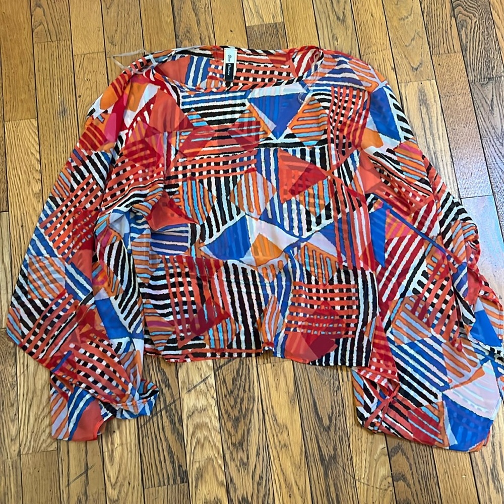 Beautiful flowy top size medium